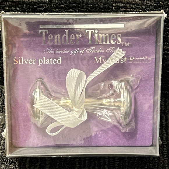 Vintage Sterling Silver Plated Baby Rattle. In Box. - Picture 3 of 3